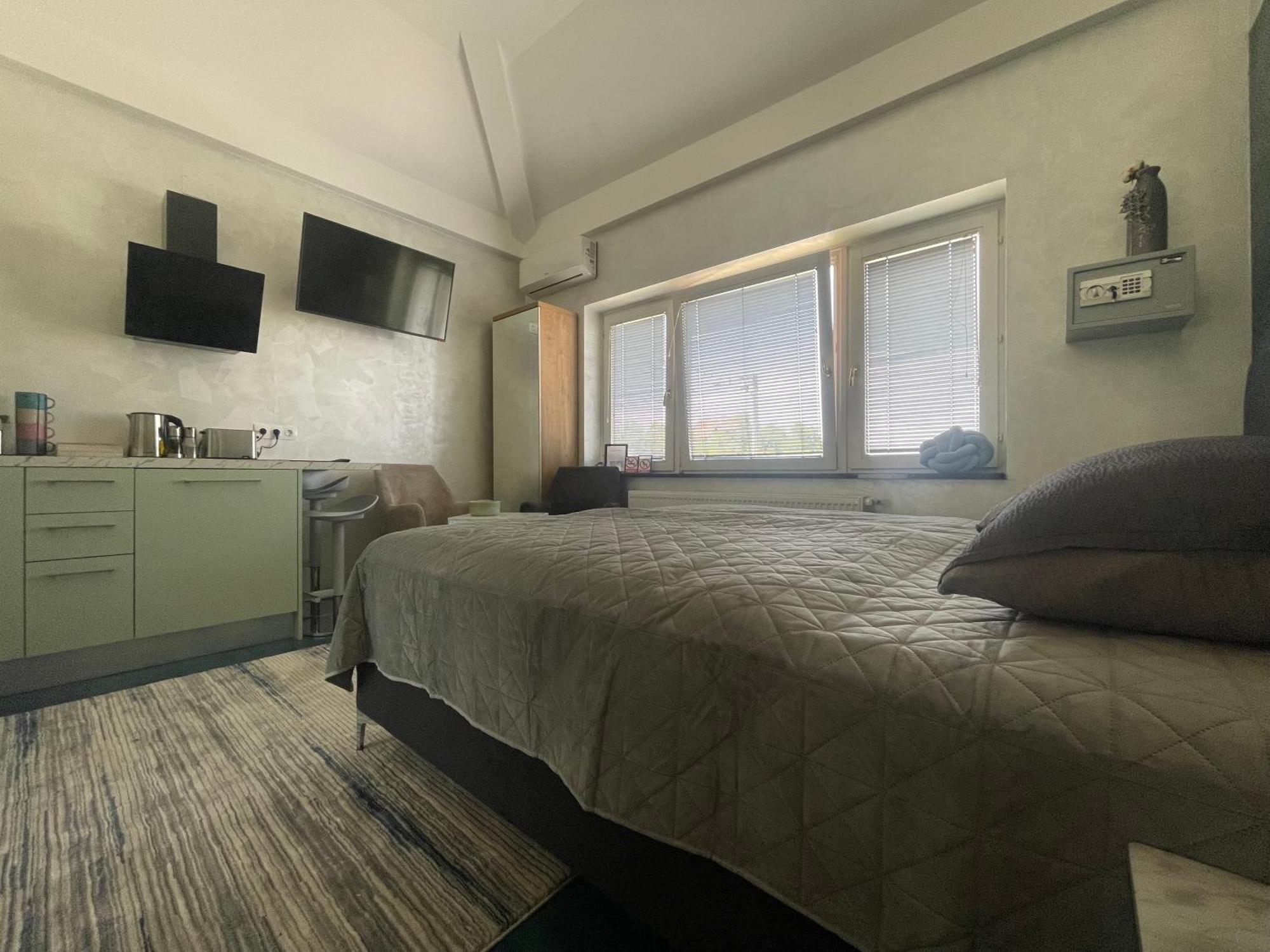Tona - Miran Apartman - Parking - Samostalna Prijava Karlovac Exterior foto